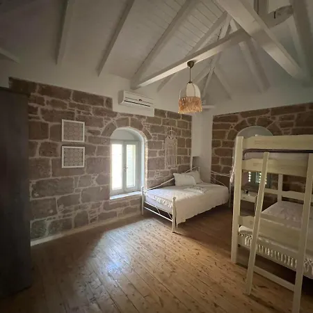 Old Mansion Сasa de vacaciones