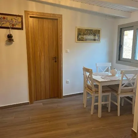 Old Mansion Сasa de vacaciones Riglia