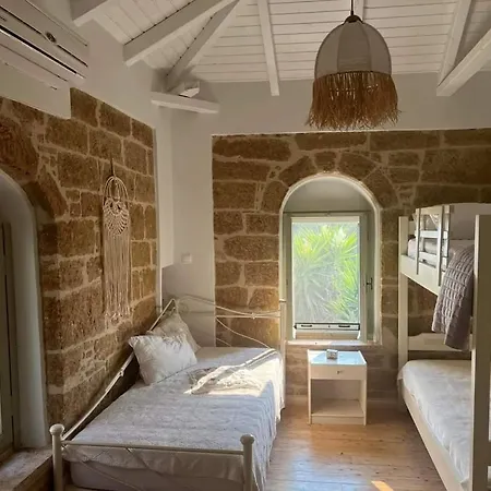 Old Mansion Riglia