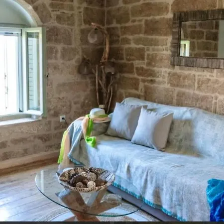 Nyaraló Old Mansion